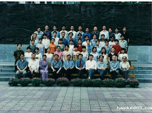 计科系二〇〇〇届二班毕业照