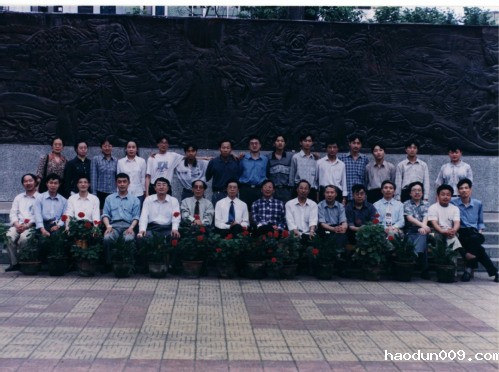 物理系九九届三班毕业照